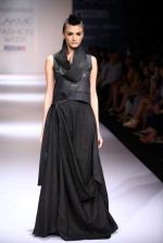Model walk the ramp for Shift,Payal Khandwala,Roma Narsinghani show at Lakme Fashion Week Day 2 on 4th Aug 2012 (137).JPG